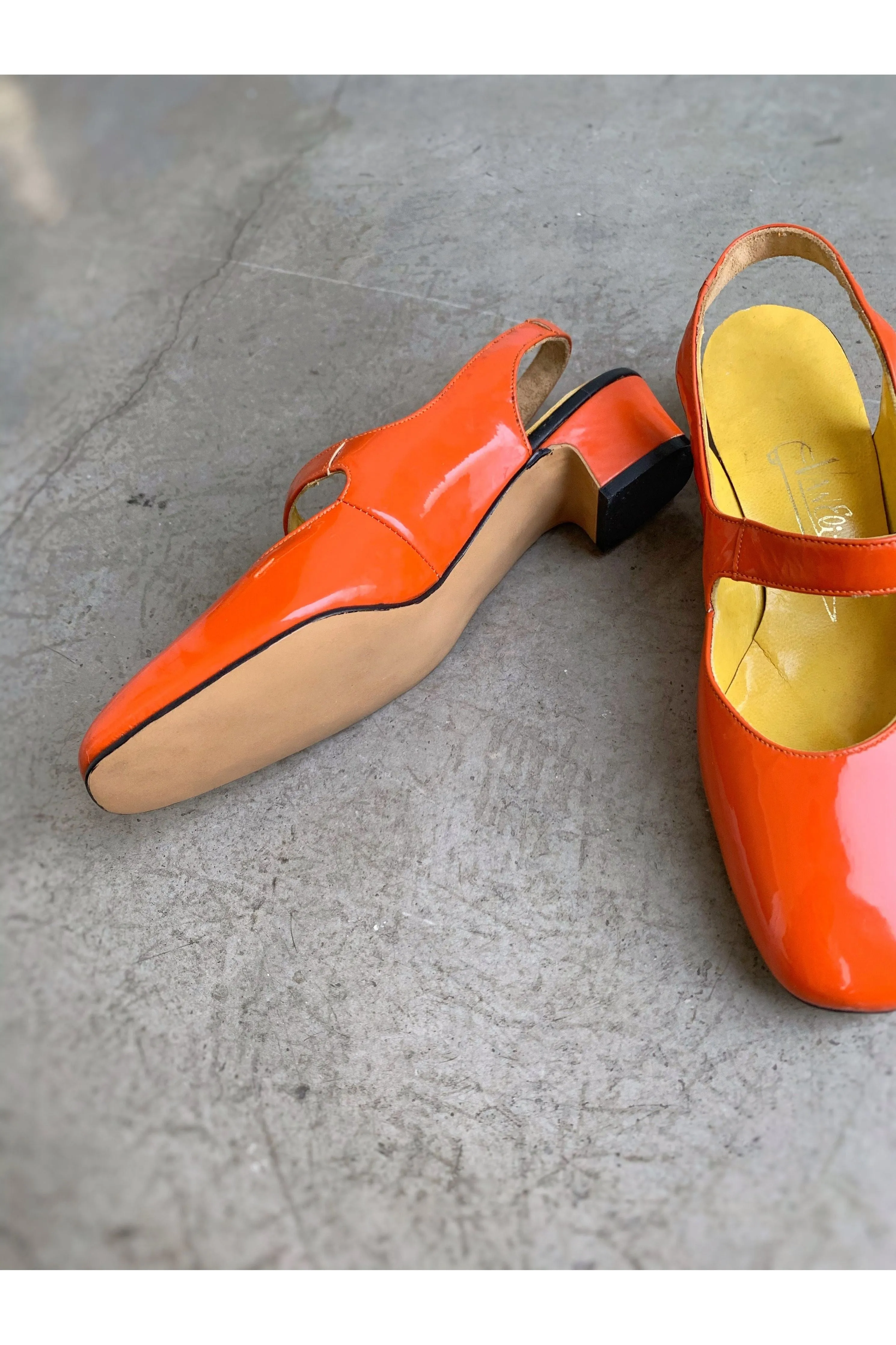 Vintage Mod 60’s Patent Orange Mary Janes - 6N