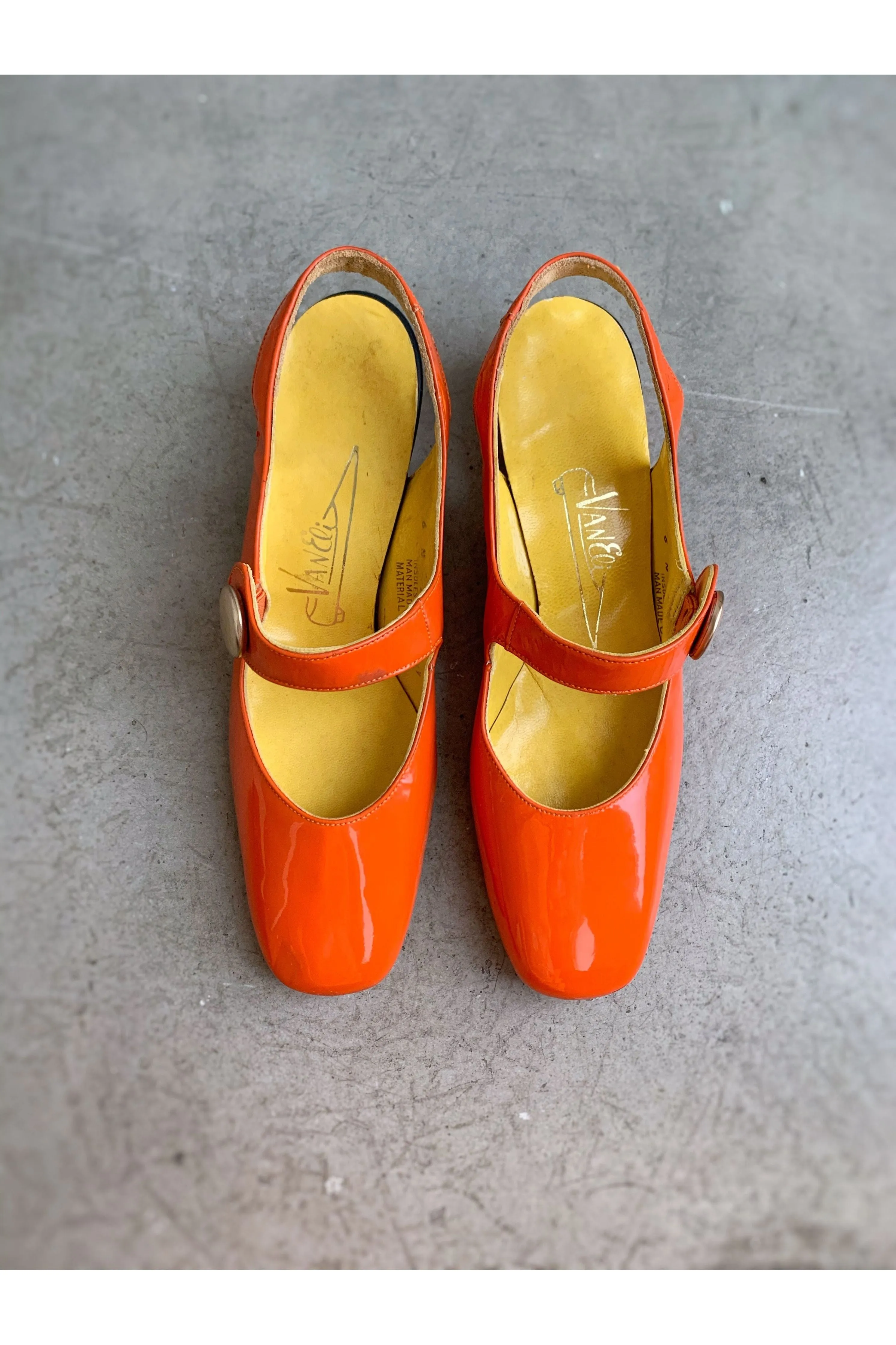 Vintage Mod 60’s Patent Orange Mary Janes - 6N